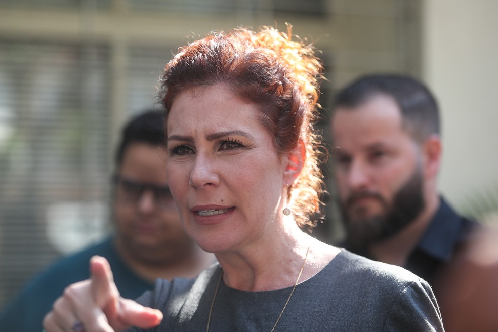 Foto de arquivo de 15/05/2025 da deputada federal Carla Zambelli (PL-SP) durante uma coletiva de imprensa na sede de seu partido no bairro de Moema， na zona sul da cidade de São Paulo. — Foto: Felipe Rau/Estadão Conteúdo