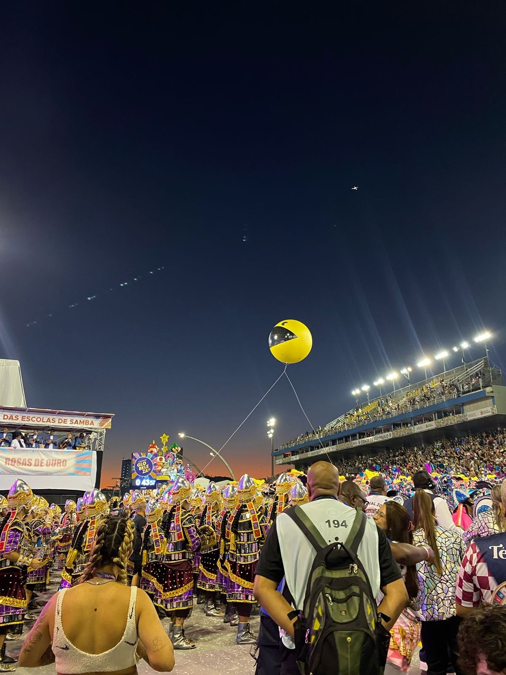 Balão de PacMan da Rosas de Ouro — Foto: Deslange Paiva/g1