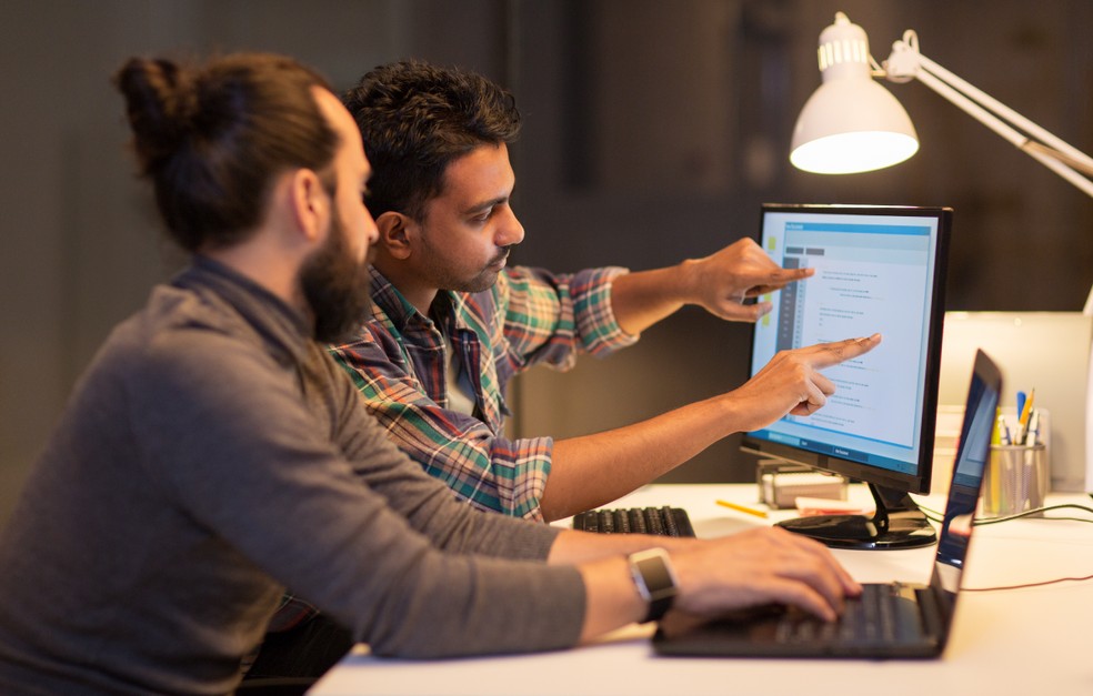 O profissional da Ciência da Computação pode atuar na área de Programação， Banco de Dados e no Desenvolvimento de Softwares.  — Foto: Shutterstock