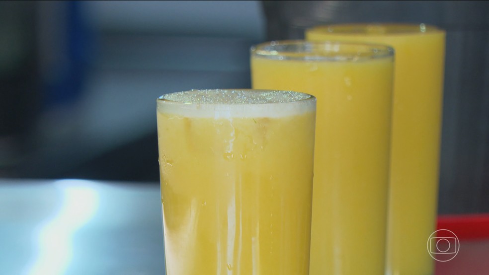 Suco de laranja tem menor volume exportado na safra 24/25， mas atinge receita recorde  — Foto: Jornal Nacional/ Reprodução