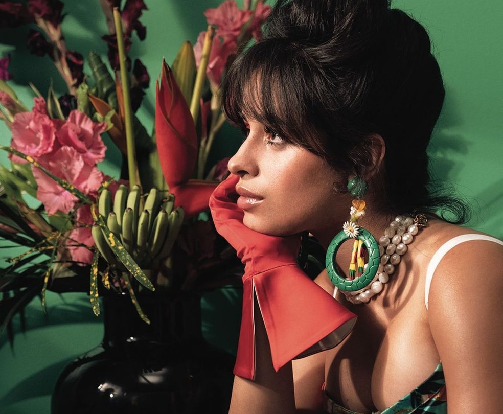 Camila Cabello em foto do álbum 'Familia — Foto: Divulgação