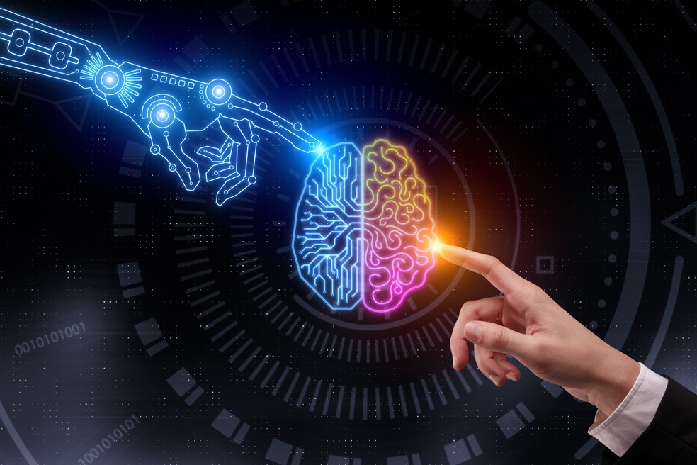 Estudantes podem treinar redação para o Enem com texto sobre impacto da inteligência artificial no mercado de trabalho  — Foto: Adobe Stock