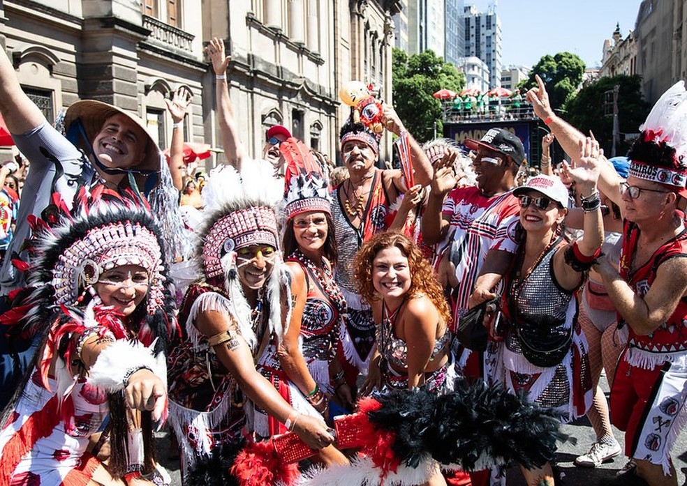 Referências ao Cacique de Ramos no desfile do Monobloco — Foto: Fernando Maia/Riotur